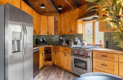 Elka Park Maison | The Lily Pad - Hunter NY