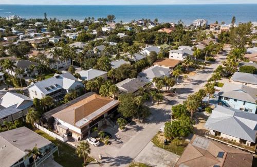 Mid Island Appartement | The Lime Margarita at the Anchorage
