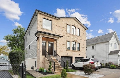 Kearny Appartement | The Lions Den Luxury 3-Bedroom Oasis + Patio