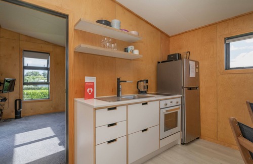 Whangapoua Maison | The Little Bach at Whangapoua