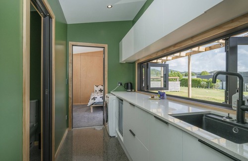 Whangapoua Maison | The Little Bach at Whangapoua