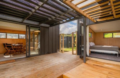 Whangapoua Maison | The Little Bach at Whangapoua