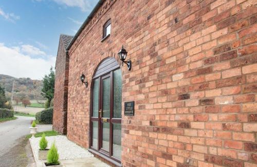 Abberley Maison | The Little Beehive