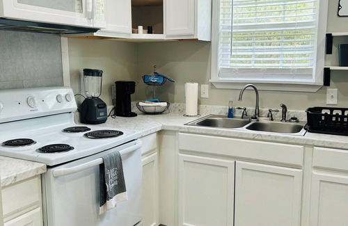 Starkville Maison | The Little Blue House