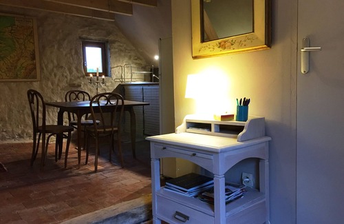 Chambourg-sur-Indre Cottage | La petite maison dans le jardin fleuri