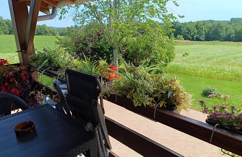 Nantheuil Maison | La petite maison à la campagne périgourdine