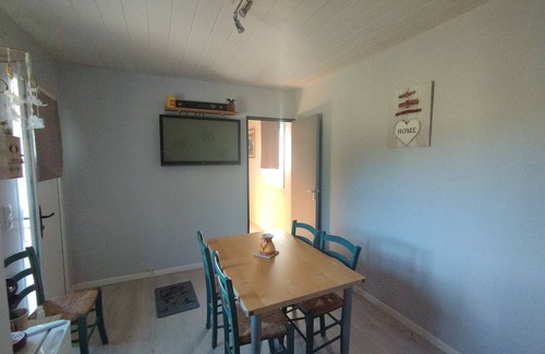 Gaujac Maison | The Little House in the Vineyard