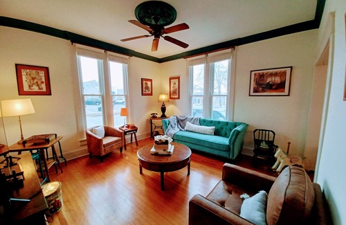 Liberty Maison | The Little House on Prairie Street