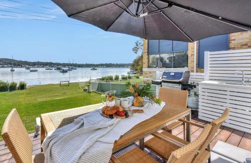 Rathmines Maison | The Little Lake House at Rathmines waterfront on Lake Macquarie