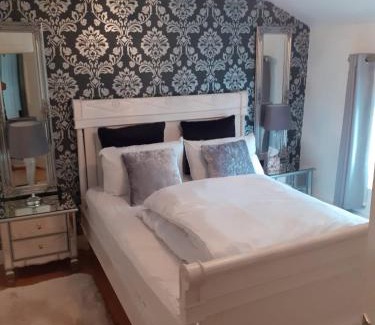 South Tipperary Maison | The little pink house