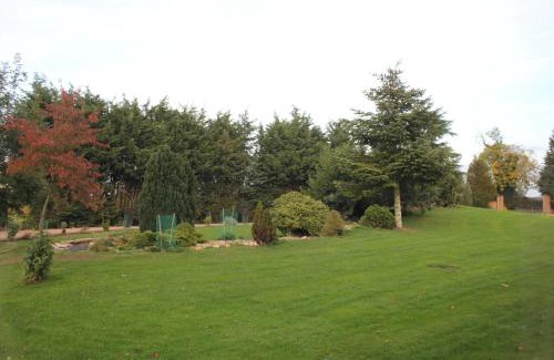 Corby Maison | The Little Stable