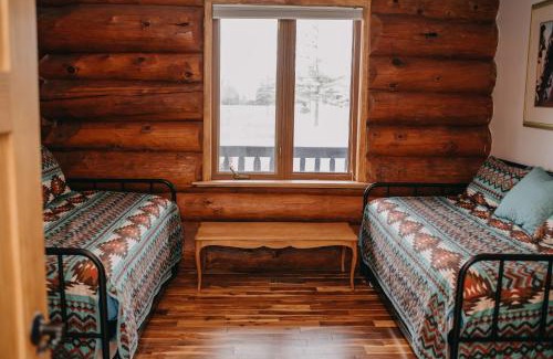 Lakeshore Maison | The Lodge at Lakeshore