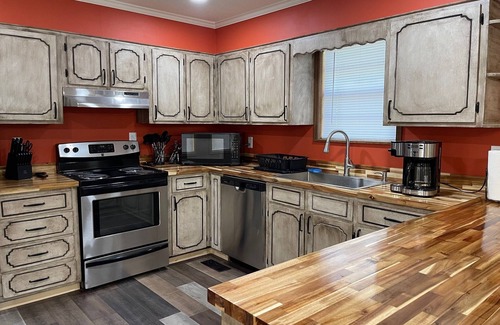 Sardis Maison | The Lodge at Sardis Lower Lake