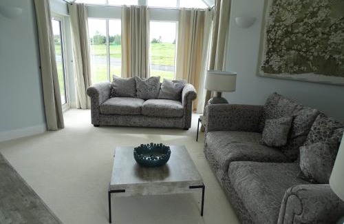Ardens Grafton Maison | The Lodge - Bidford Grange Golf Course