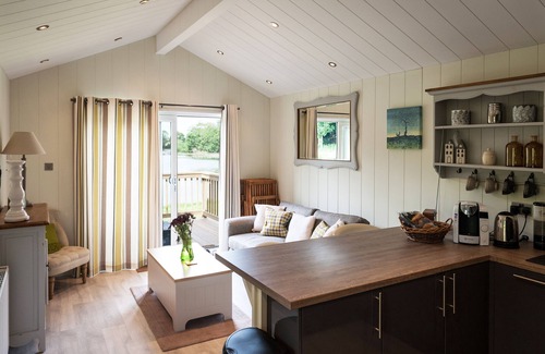 Dunbar Cabine | The Lodge by the Lake, Dunbar avec bain à remous
