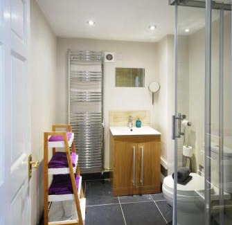 Box Appartement | The Lodge Quaint Georgian Apartment, Wifi and Parking, near Bath
