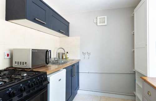 Box Appartement | The Lodge Quaint Georgian Apartment, Wifi and Parking, near Bath