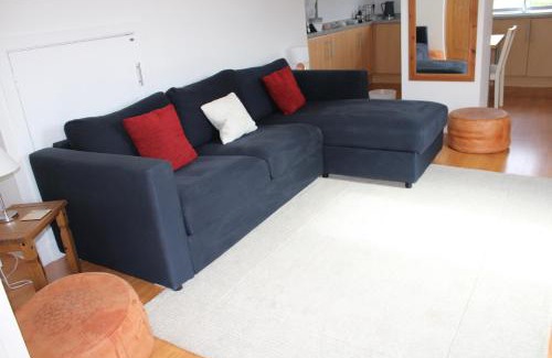 Caroy Appartement | The Loft at Strathardle - Lochside Apartment, Isle of Skye