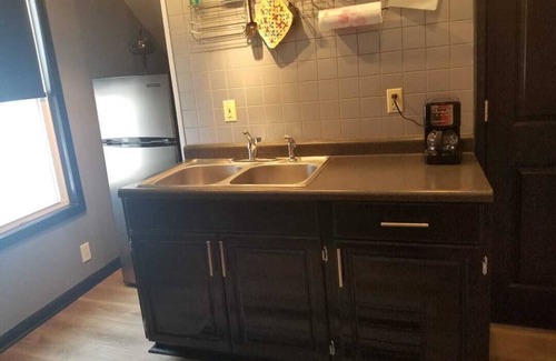 Essexville Appartement | Le loft, suite efficace offrant intimité et confort.