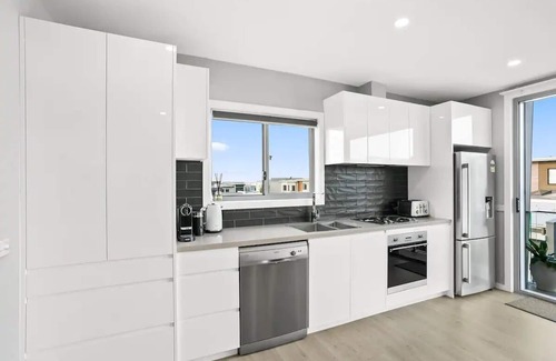 Shell Cove Appartement | The Loft / Luxurious 2 Bed Abode / Walk to Marina