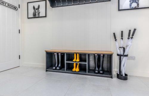 Kelmarsh Maison | The Loft : Luxury Countryside Retreat for Family & Friends