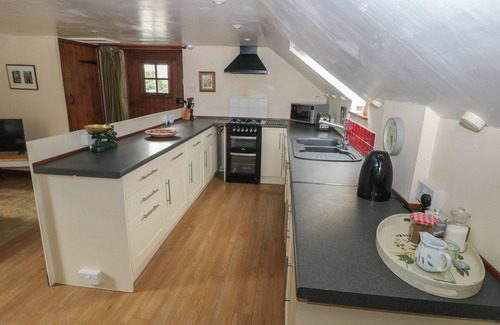 Pontfaen Cottage | THE LOFT, romantic, with a garden in Fishguard