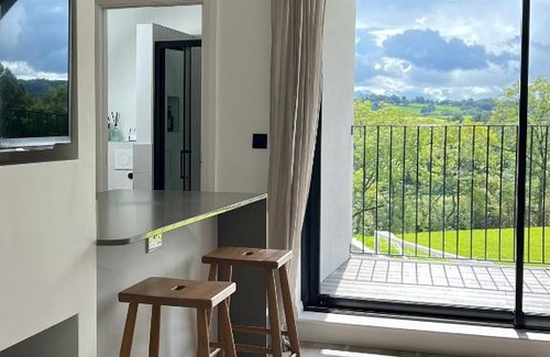 Llanymynech Appartement | The Loft Studio apartment - above detached new build garage
