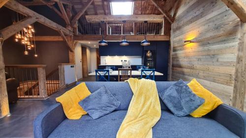 La Cote-d'Arbroz Appartement | The Loft - unique apartment, NR MORZINE