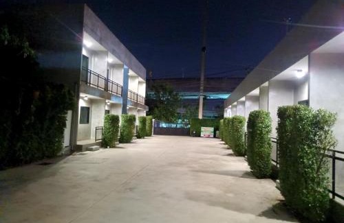 Prawet Appartement | The Loftel Resort