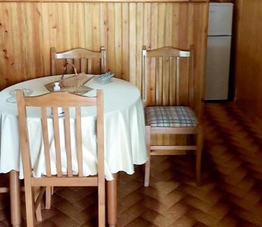 Melissourgoi Maison | The log house in the village