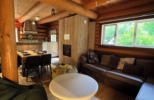 Knesselare Maison | The Loghouse between Ghent and Bruges