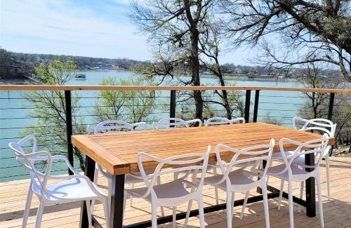 Lake Bridgeport Maison | The Lookout At Lakewood, By M Host
