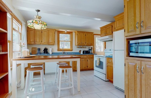 Camp Ellis Maison | The Lookout by Bayley Vacation Rentals