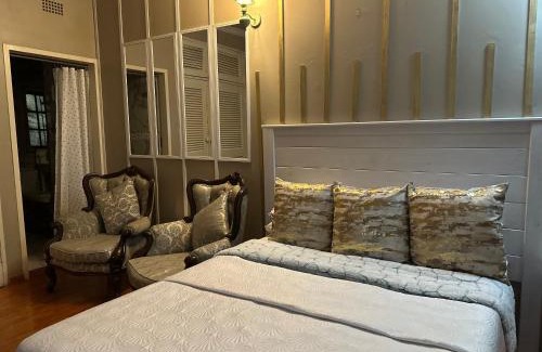 Emalahleni Lit Et Petit-Déjeuner | The Loraine Luxury Suites