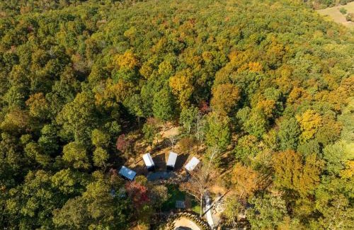 Wildwood Maison | The Lumber Jack Pine Treehouse at Treetop Escapes