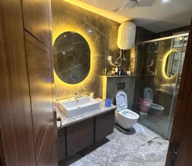 Nizamuddin Maison | The LUTF