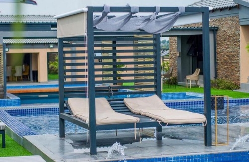Louis Trichardt Hôtel | The Lux Hotel and Resorts