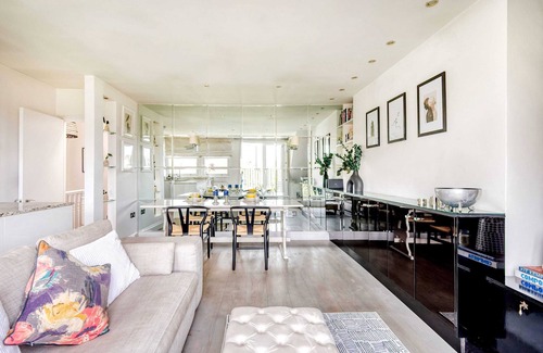 Little Venice Appartement | The Luxury 'Treehouse' One bed Little Venice- by Out of Office Lifestyle