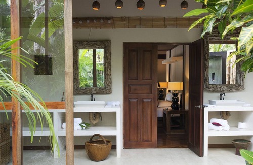 Playa Santa Teresa Maison | The Magnificent Casa Capitan, Beachfront Luxury, Oozing Chic, Perfect Surf