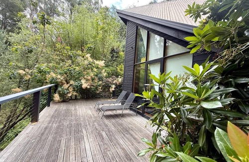 Warburton Maison | The Main House (include Water Cottage)