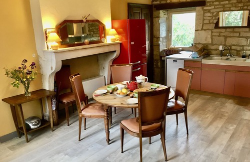 Cry Maison | "La MAISON de COEUR" Jardin-Village-Rivière-Canal Bourgogne - Idéal en famille