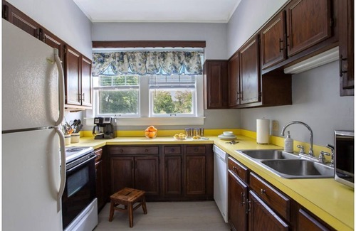 Redstar Maison | The Manor at Glen Jean Meadows