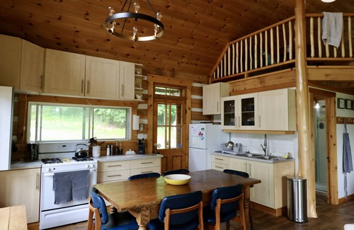 Tay Valley Cottage | The Maple Cottage - Lakefront Cottage, Private, Pet-Friendly, Nature Retreat!