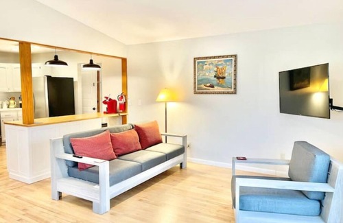 Fayetteville Maison | The Maple House