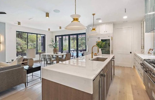 Bouldin Maison | The Marilyn Summary: