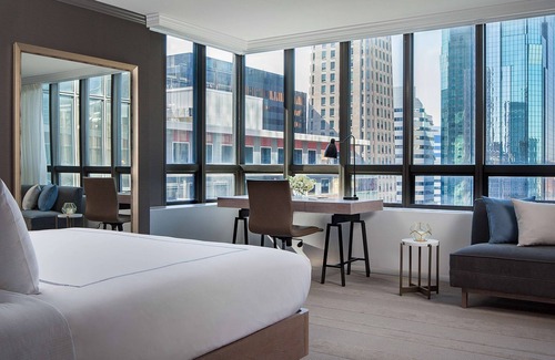 Downtown West Hôtel | The Marquette Hotel, Curio Collection by Hilton