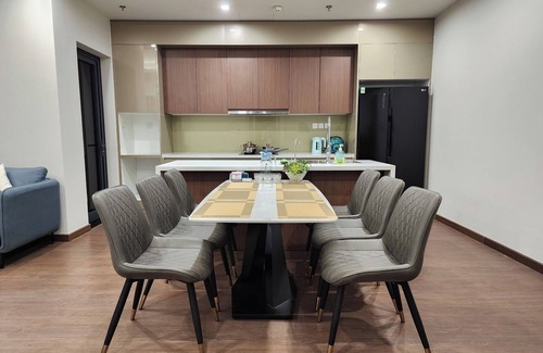 Tu Liem Appartement | The Matrix One | Luxurious 3BR Signature Residence