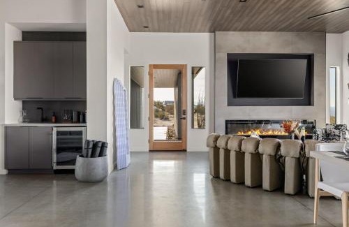 Indian Cove Maison | The Maya by Fieldtrip Modern Desert Estate With Resort-Style Pool