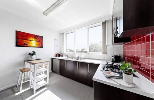 St. Kilda East Appartement | The Meadow Gardens Oasis