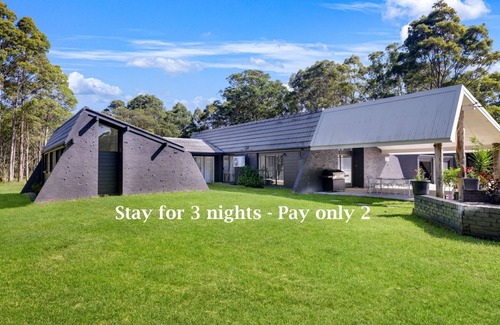Falls Creek Maison | The Mediterranean ideal Family Getaway! Special Deals January & February Bookings